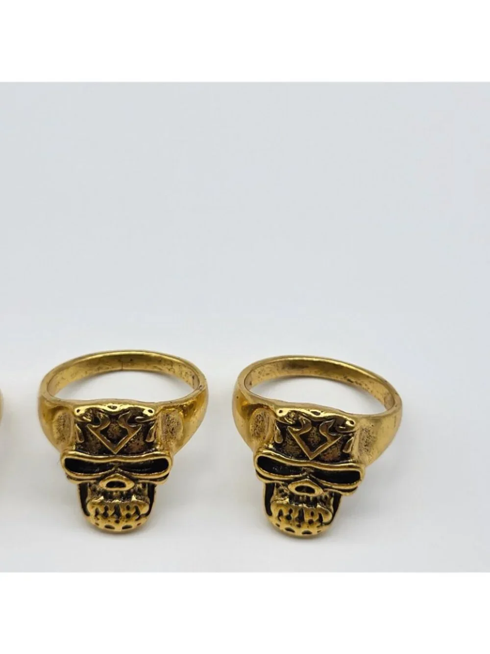 Biker ring Skull rings lot Goth Halloween 8 piece flea market gifts mixed sizes